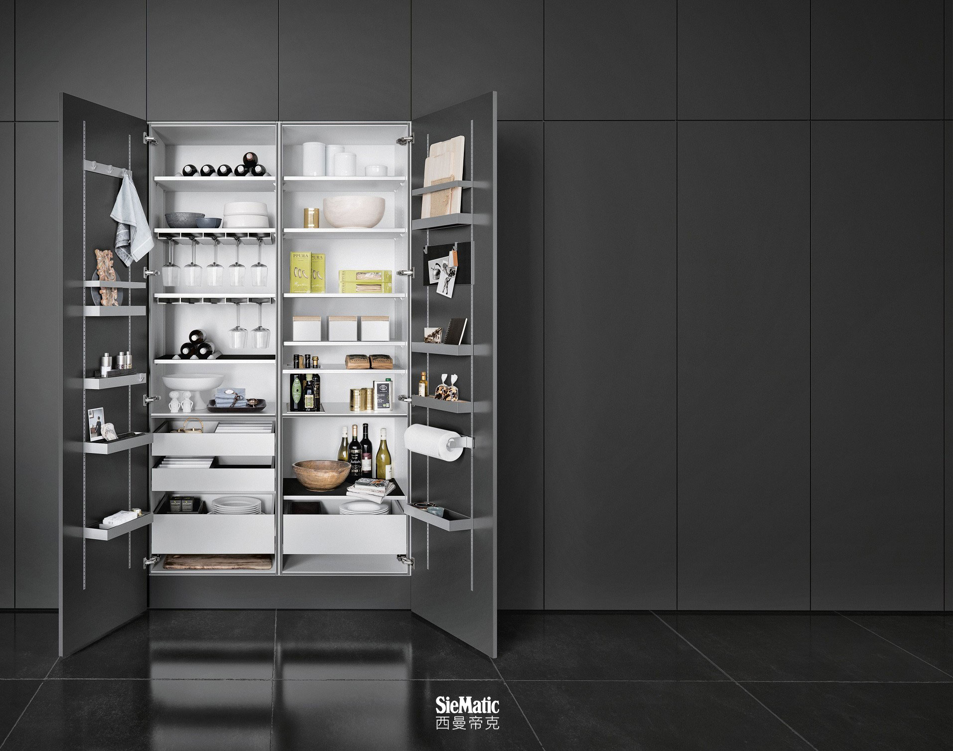 With SieMatic MultiMatic interior accessories, gain up to 30% more storage space in tall, wall and base cabinets.