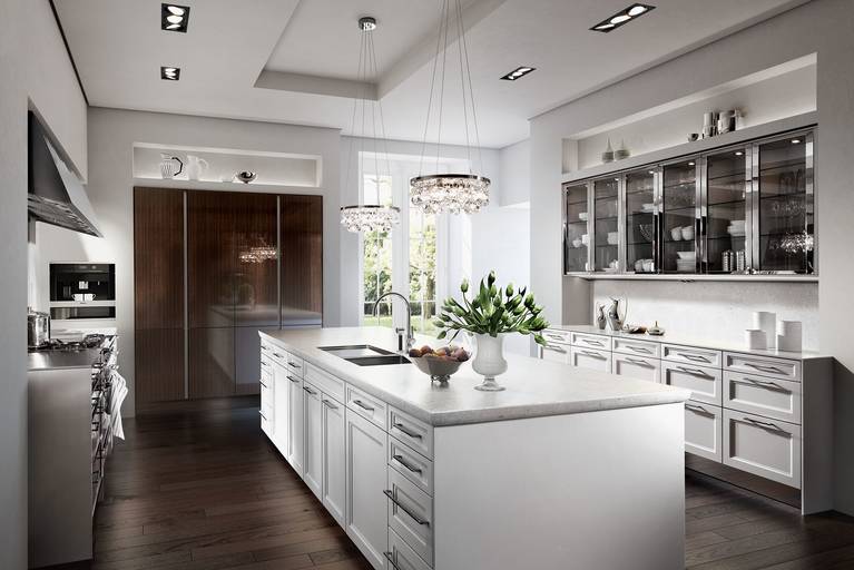 SieMatic Classic BeauxArts S2 kitchen with base cabinets and island in white and tall cabinets in ebony gloss