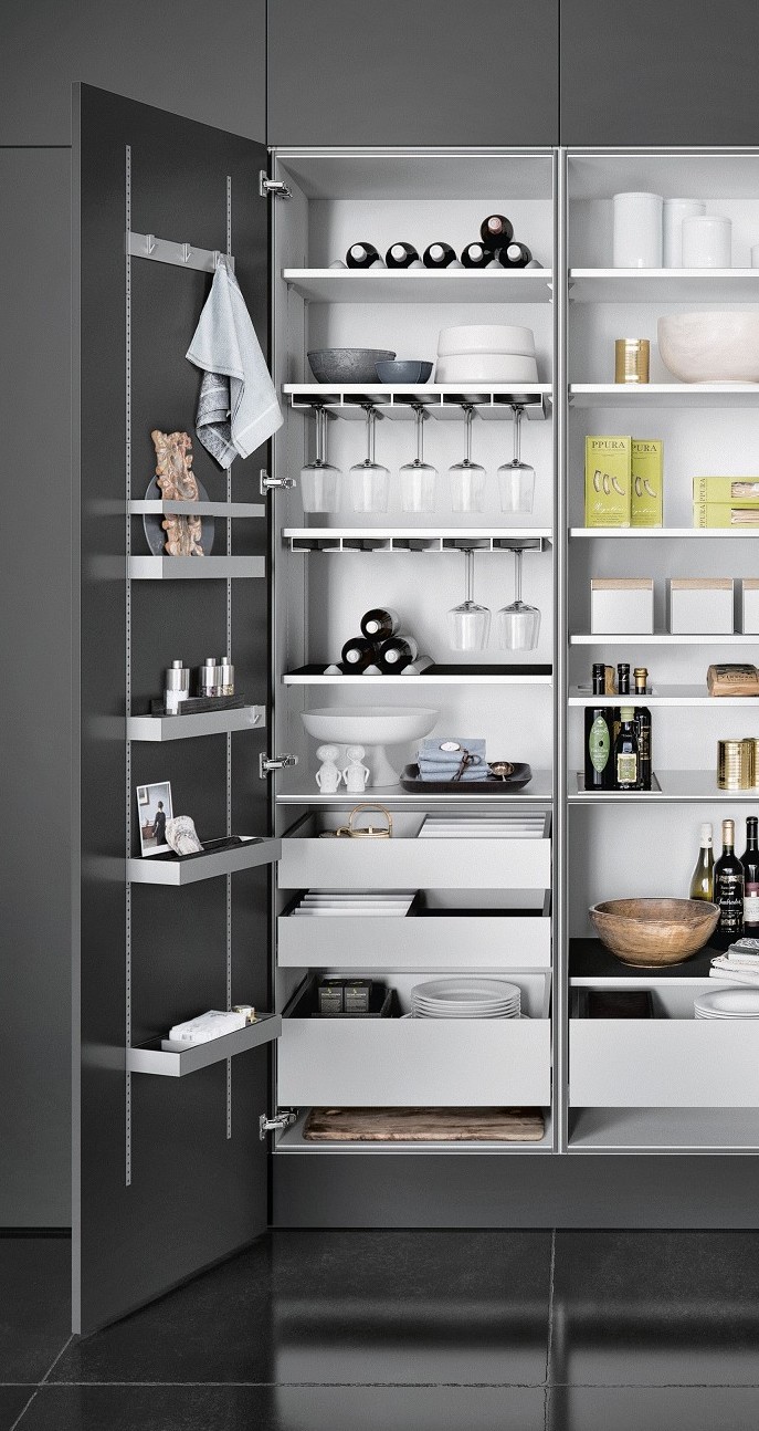 Gain more storage space in cabinets thanks to the SieMatic MultiMatic interior organization system