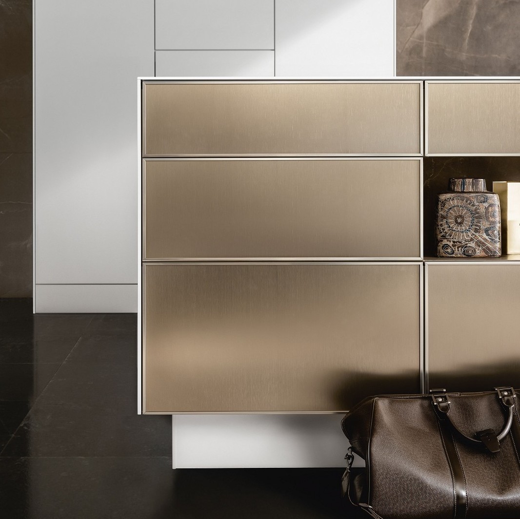 SieMatic Pure SE 3003 R kitchen island with gold bronze finish and the appearance of 6.5 mm thick countertop and side panels